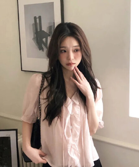 재고 있음 프랑스식 낭만주의 프릴 고급 센스 V넥 몸매 가꾸기 작은 셔츠 여성