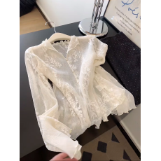 批发早秋新款法式复古提花设计感收腰显瘦衬衫气质百搭长袖上衣女