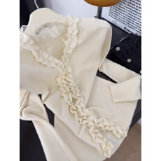 批发韩系冬季时尚木耳边针织衫女蕾丝拼接修身显瘦打底内搭白色上衣