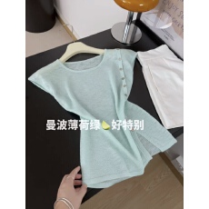批发夏季新款不规则开叉短袖<b class='q'>针织衫</b><b class='q'>女</b>温柔软糯宽松毛衣上衣