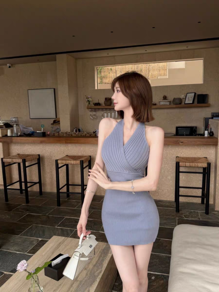 섹시함 순수한 욕망 니트 백리스 행침 목 여성 드레스 여름 작은 키 품격 허리 수축 몸매 가꾸기 타이트 스커트 미니 스커트