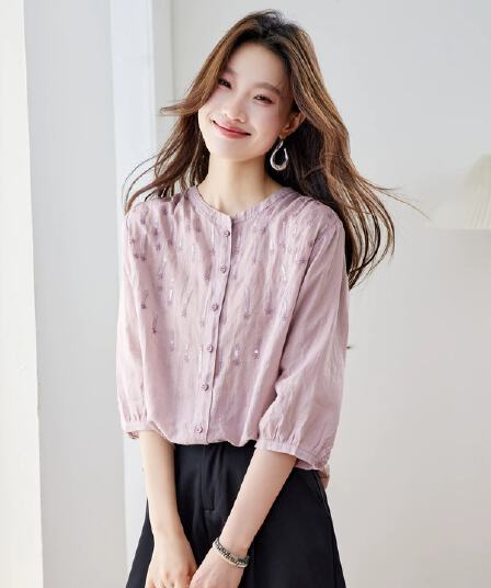 봄 여름 새로운 작은 대중 디자인 센스 라운드 넥 여성 셔츠 루즈핏 슬림해 보이는 다용도 품격 캐주얼 맨위 패션