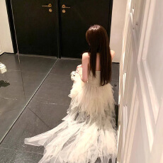 批发生日小礼裙轻奢高级感重工白色网纱吊带<b class='q'>连衣裙</b>女修身气质温柔长裙