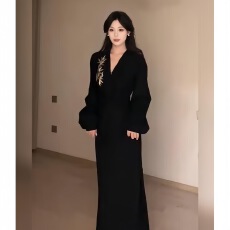 批发轻奢黑色正肩短袖连衣裙女2025夏季大码胖mm赫本风气质<b class='q'>中长款</b>裙子