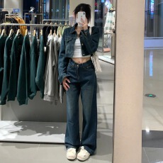 批发美式高街深蓝牛仔弯刀裤男款2024秋冬窄版直筒微喇裤<b class='q'>修身</b>显瘦裤子