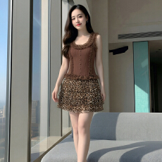 批发套装女2026夏季搭配一整套小个子<b class='q'>两件套</b>吊带背心+豹纹<b class='q'>雪纺</b>半身裙