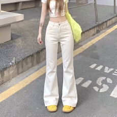 批发实拍<b class='q'>白色</b>微喇叭低腰<b class='q'>牛仔裤</b>女2026夏季新款辣妹修身显瘦马蹄长裤子