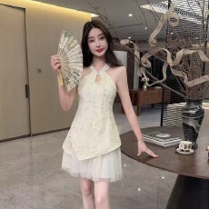 批发实拍低胸绣花网纱拼接露肩连衣裙