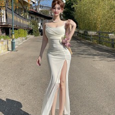 批发实拍长款网纱花朵拼接高开叉吊带<b class='q'>连衣裙</b>