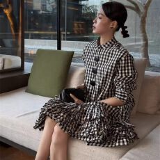 批发2026春季新款复古立领格子<b class='q'>连衣裙</b>女长袖显瘦A字裙通勤减龄蛋糕裙