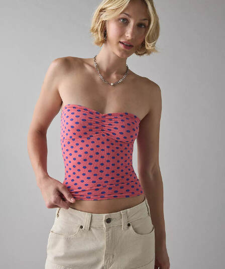 short sleeved t-shirt slim short top 조끼 쇼트 스타일 작은 셔츠 오프숄더 민소매 맨위