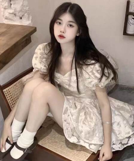 프랑스식 레트로 부드러운 여름 새로운 꽃무늬 거품 소매 여성 드레스 달콤함 허리 수축 슬림해 보이는 공주 퍼프 스커트