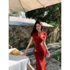 批发红色新中式改良旗袍女春夏订婚结婚短袖提花蝴蝶收腰连衣裙敬酒服