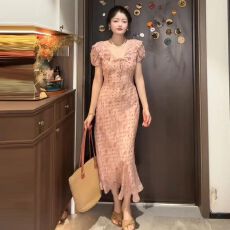 批发大码法式温柔风V领波点<b class='q'>连衣裙</b>女夏季胖mm显瘦收腰高级感<b class='q'>气质</b>长裙