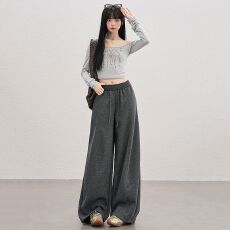 批发实拍 高级感秋季休闲卫裤女秋<b class='q'>冬</b>新款宽松阔腿直筒弯刀针织运动裤