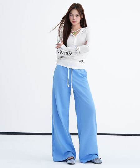 실사 느긋한 바람 파란색 넓은 다리 웨이 바지 2026 가을 새로운 로우 웨이스트 펌프 로프 루즈핏 슬림해 보이는 바닥 청소 긴 바지