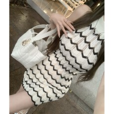 批发纯欲风性感辣妹露背包臀挂脖针织短裙子女夏小个子条纹紧身<b class='q'>连衣裙</b>