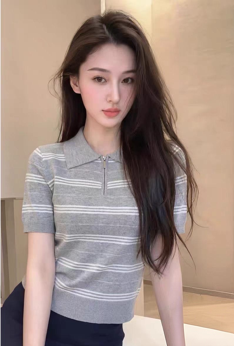고유 한 슈퍼 잘 생긴 반팔 맨위 여성 2026 여름 작은 대중 디자인 센스 몸매 가꾸기 스트라이프 셔츠 칼라 니트 스웨터