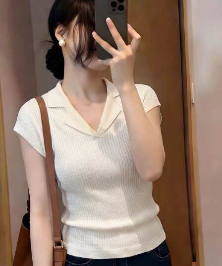 핑크색 폴로 칼라 작은 날다 소매 니트 티셔츠 여성 의류 여름 캐주얼 몸매 가꾸기 슬림해 보이는 기본 셔츠 다용도 풀오버 맨위