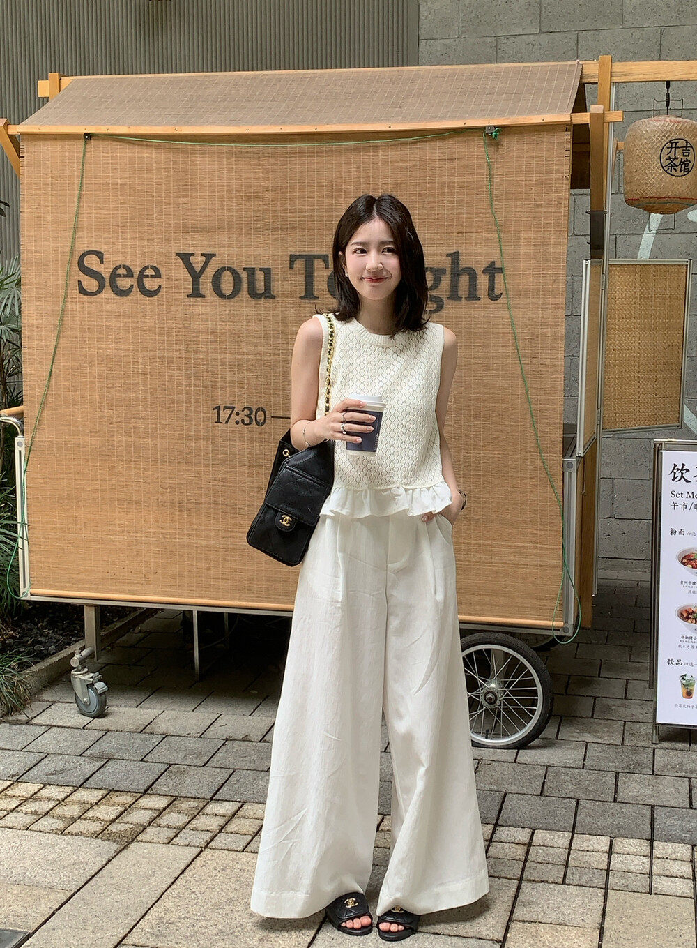 onion 여름 새로운 하얀 달빛 그게 바로 비전 센스 홀로우 아웃 디자인 섹션 레이스 조끼 작은 셔츠 캐주얼 바지 투피스 세트