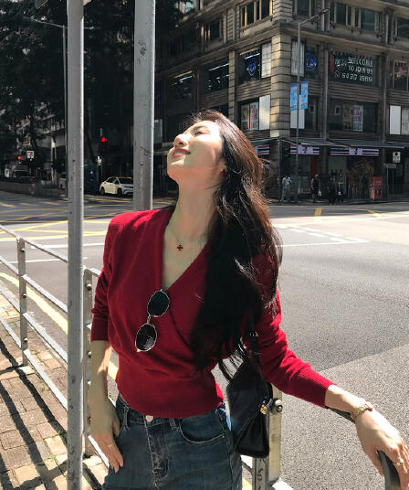 mulvan 느슨함 오래된 돈 조정 디자인 센스 십자가 니트 스웨터 여성 풀오버 V넥 스웨터 품격 맨위