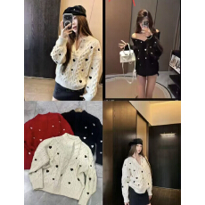 批发杨泡泡 白色爱心麻花V领毛衣外套女2025秋<b class='q'>冬</b>新款显瘦加厚针织衫