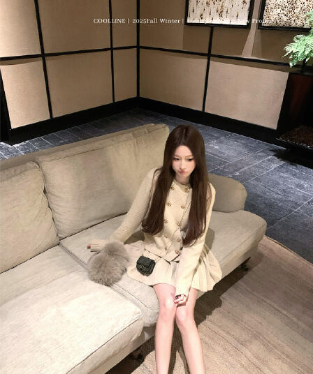 coolline 숲 희 달빛 아래서 계 언어 절묘한 유리 버클 니트 세트 디스플레이 화이트 이중 버튼 오픈 가디건 반 스커트