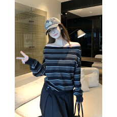 批发韩系斜领露肩撞色条纹针织上衣女