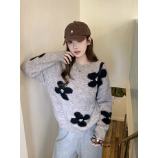 批发<b class='q'>秋</b>冬新款花朵设计感圆领针织套头毛衣