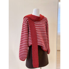 女秋冬两件套圆领针织条纹上衣+同色系围巾披肩