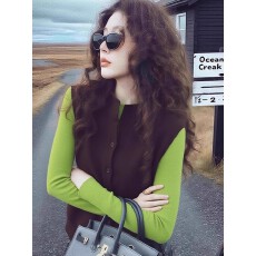 批发美拉德咖色针织马甲开衫女2025秋冬新款叠穿绿色打底衫两件套上衣