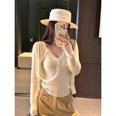 批发韩系漂亮白色针织开衫外套女春装绝美巨好看的内搭吊带上衣两件套