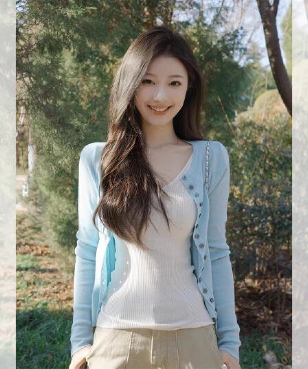 한 부서 아름다운 파란색 긴팔 니트 오픈 가디건 여성 코트 이른 봄 고유 한 슈퍼 잘 생긴 외부 가져 가라. 몸매 가꾸기 쇼트 스타일 맨위