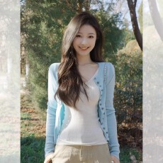 批发韩系漂亮蓝色长袖针织<b class='q'>开衫</b>外套女早春独特超好看外搭修身短款上衣