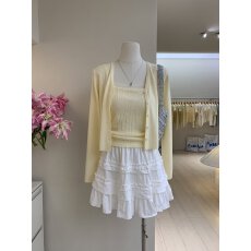 批发清甜少女感奶油黄V领长袖针织小开衫+拼纱褶皱吊带背心两件套上衣