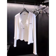 批发独特漂亮超好看上衣<b class='q'>女</b>2026年春夏新款法式设计感小众时尚气质<b class='q'>女</b>装