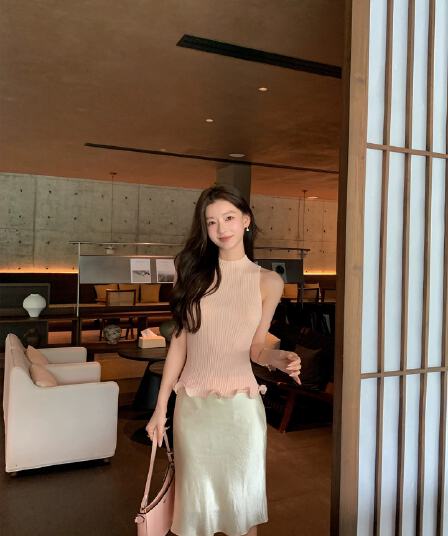 세련된 밑단 볼륨 측면 반하이넥 민소매 조끼 상쾌 니트 스웨터 맨위 여성 여름 새로운