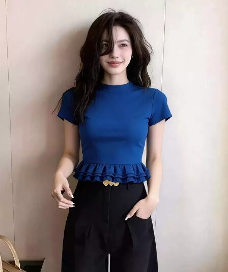 여름 달콤한 핫걸 파란색 패치워크 프릴 긍정적 인 어깨 반팔 티셔츠 여성 디자인 센스 허리 수축 슬림해 보이는 다용도 맨위
