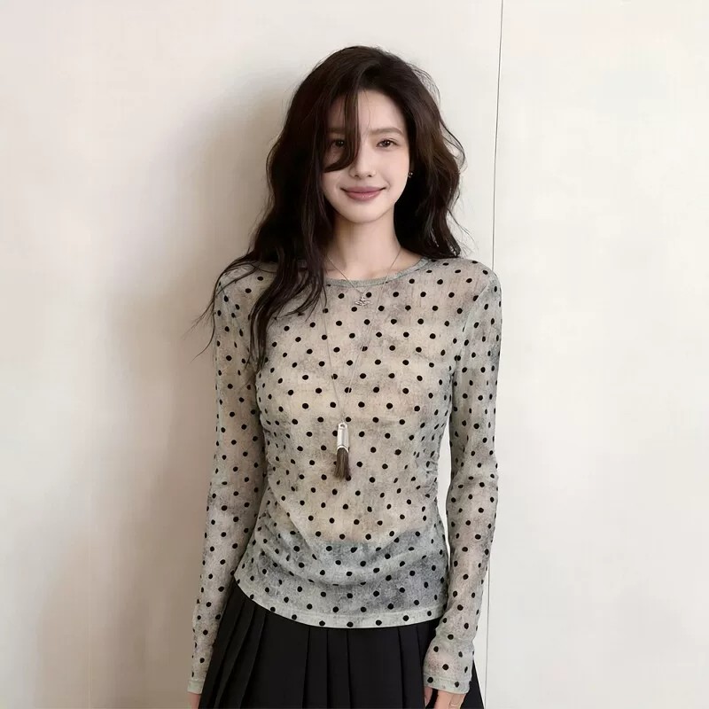 한 부서 회색 도트 무늬 긍정적 인 어깨 긴팔 티셔츠 여성 여름 고급 센스 작은 대중 아니요 명중 섹션 몸매 가꾸기 디스플레이 얇고 작은 맨위