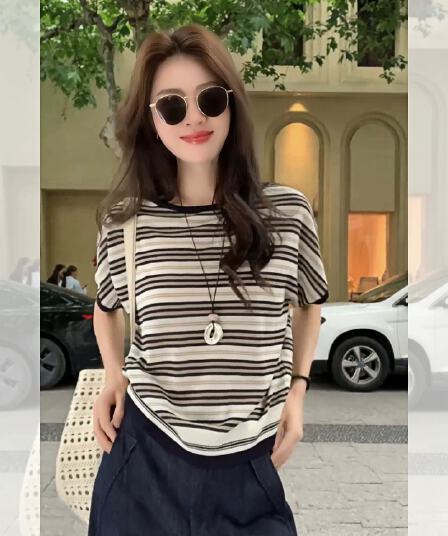 한 부서 chic Chic 배색 스트라이프 반팔 티셔츠 여성 여름 디자인 센스 작은 대중 루즈핏 슬림해 보이는 긍정적 인 어깨 의류