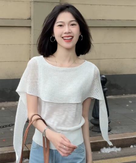 불규칙 화이트 홀로우 아웃 보트넥 니트 반팔 티셔츠 여성 여름 고급 센스 페이크 레이어드 숄 작은 맨위