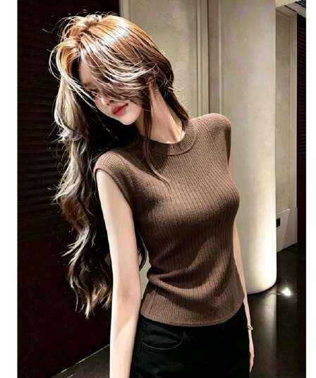 고유 한 아름다운 커피 색상 라운드 넥 반팔 니트 스웨터 여성 여름 세련된 작은 대중 디자인 센스 몸매 가꾸기 슬림해 보이는 다용도 맨위