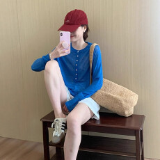 批发克莱因蓝薄纱防晒<b class='q'>空调</b>罩<b class='q'>衫</b>女夏薄款半开扣长袖t恤上衣小个子