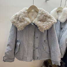 批发大翻领羽绒服外套女2025冬季新款小个子短款气质<b class='q'>牛仔</b><b class='q'>夹克</b>派克服潮