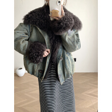 批发2025冬季羊皮毛一体复古<b class='q'>牛仔</b>派克服女短款小个子白鹅绒皮草外套