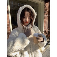 批发美拉德慵懒风连帽加厚保暖小个子宽松毛毛仿羊羔毛外套女冬季显瘦