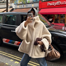 批发有货 韩国INS小众设计师款慵懒风高领保暖皮毛一体羊羔毛外套<b class='q'>大</b>衣