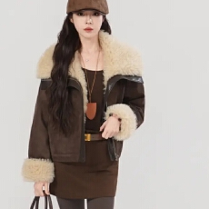 批发冬季短款翻毛领时尚巴恩风休闲通勤保暖气质