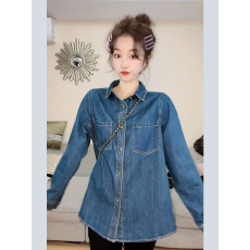 批发早秋季小个子女装高级感超好看上衣蓝色牛仔<b class='q'>衬衫</b><b class='q'>外套</b>时髦时尚洋气