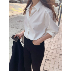 批发白色<b class='q'>衬衫</b>女设计感小众春秋上衣高级感时尚洋气抗皱宽松<b class='q'>学院风</b><b class='q'>衬衣</b>